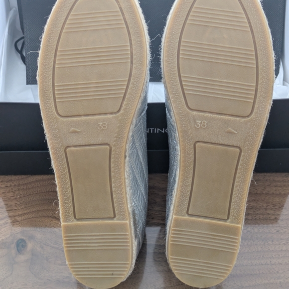 NWT Valentino Women's Metallic Silver Flats - Picture 3 of 4